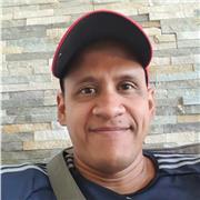 Profesor nativo dicta clases de español para niños de todas las edades